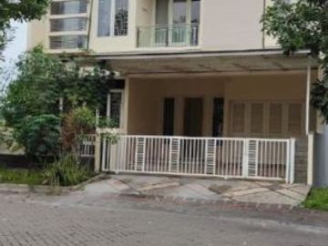 Rumah san diego Semi furnish