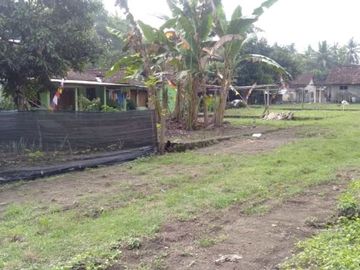 Etnik Modern Strategis samping lapangan Warak bisa KPR 10%