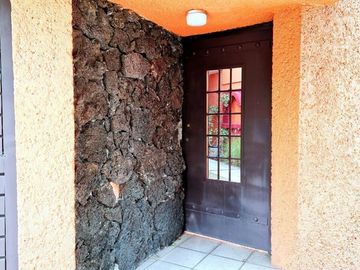PRECIOSA CASA EN VIVEROS DE LA LOMA