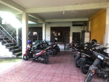 Rumah sampangan semarang pinggir jalan raya cocok untuk usaha.