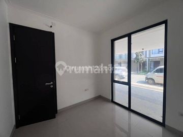 Dijual SANGAT MURAH BU Rumah PIK 2 Luas 6x12,5 Brand New Kosongan