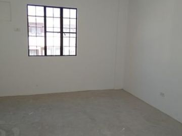 AFFORDABLE TOWNHOUSE @ AMARIS