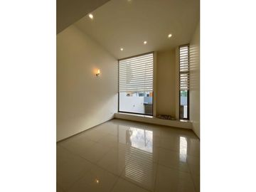 CASA RESIDENCIAL EN VENTA O RENTA EN TLACUALOYAN
