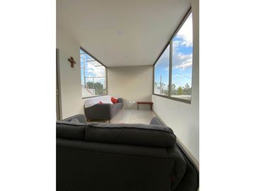 CASA RESIDENCIAL EN VENTA O RENTA EN TLACUALOYAN