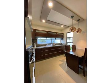 CASA RESIDENCIAL EN VENTA O RENTA EN TLACUALOYAN