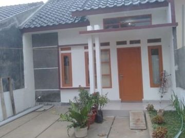 Mini cluster tepat di pinggir jalan raya bedahan,sawangan Depok 200 jutaan