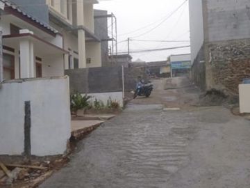 Mini cluster tepat di pinggir jalan raya bedahan,sawangan Depok 200 jutaan