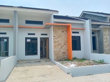 Rumah DP 0, readystok siap huni strategis murah di Karangsatria Bekasi