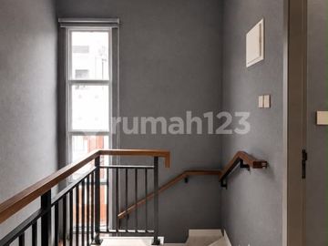 Wts Dijual Rumah Omaha Village Gading Serpong