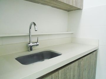 PR13211 Oficina en venta sector Milla de Oro