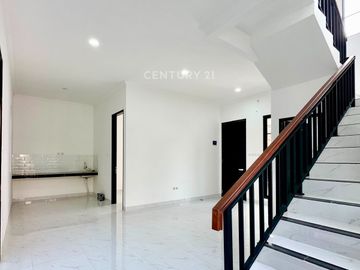 Dijual Rumah Brand New Di Mahagoni Bintaro Jaya