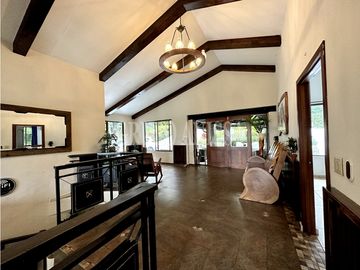 Se Vende Espectacular Casa en Altos del Maria