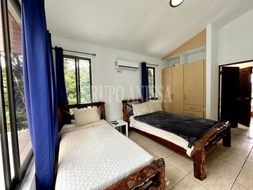 Se Vende Espectacular Casa en Altos del Maria