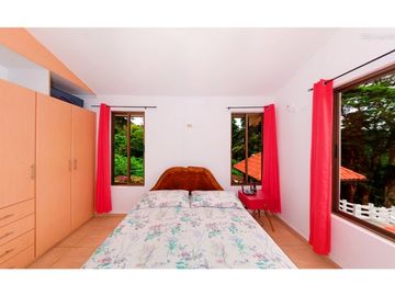 Se Vende Espectacular Casa en Altos del Maria