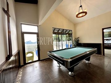 Se Vende Espectacular Casa en Altos del Maria