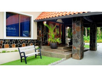 Se Vende Espectacular Casa en Altos del Maria