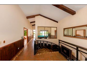 Se Vende Espectacular Casa en Altos del Maria