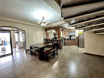 Se Vende Espectacular Casa en Altos del Maria
