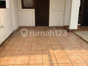 Dijual Rumah di Villa Melati Mas 1&2 Lokasi Strategis SHM Siap Huni