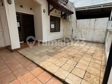 Dijual Rumah di Villa Melati Mas 1&2 Lokasi Strategis SHM Siap Huni