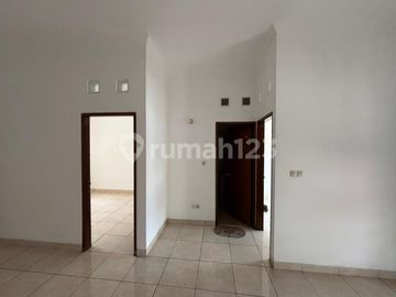 Dijual Rumah di Villa Melati Mas 1&2 Lokasi Strategis SHM Siap Huni