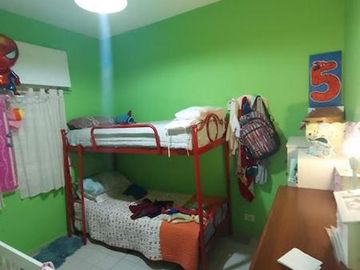 CASA 3 AMPLIOS AMBIENTES CON DEPTO 2 AMB. LOTE 420M2