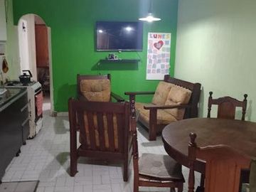 CASA 3 AMPLIOS AMBIENTES CON DEPTO 2 AMB. LOTE 420M2