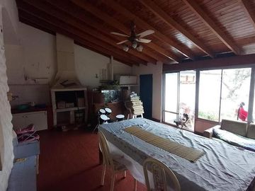CASA 3 AMPLIOS AMBIENTES CON DEPTO 2 AMB. LOTE 420M2