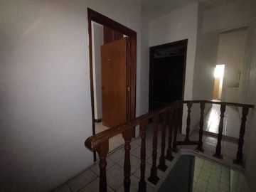 CASA EN VENTA DE 2 PISOS CERCA DE AREAS COMERCIALES UNIDAD HAB. EL COYOL