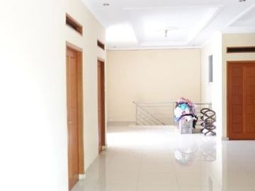 Rumah di Depok, 2Lt, Hoek dlm Prmhn di Abadi Jaya, Sukmajaya