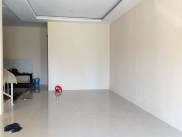 Rumah baru gress Bukit Palma , minimalis 2 lantai Hadap Selatan