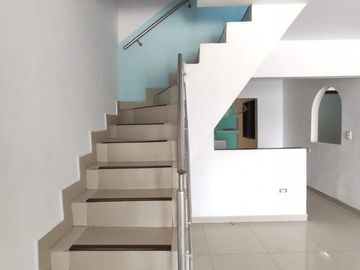 casa en venta en villa del rosario. Cod V22763