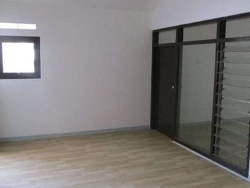 DI JUAL RUMAH DI PUSAT KOTA BANDUNG | ELMANM