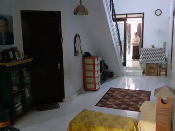 RUMAH LUAS 2 MUKA 2 Rumah jd 1, lokasi strategis | INDAH