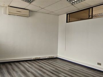 ARRIENDO OFICINA CENTRAL EN IQUIQUE