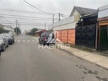 Casa en venta de 3 dorm. en Curicó(40086)