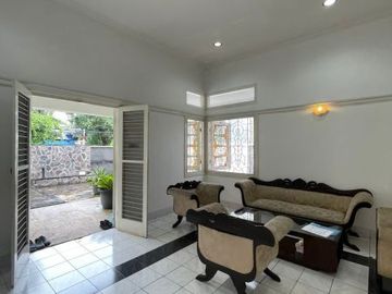 DIJUAL RUMAH di Jl MENDUT / MENTENG, JAKPUS