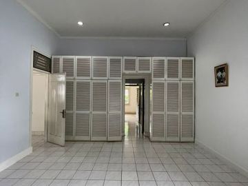 DIJUAL RUMAH di Jl MENDUT / MENTENG, JAKPUS