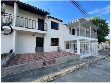 SE VENDE CASA EN CONJUNTO CERRADO EN BONDA, SANTA MARTA