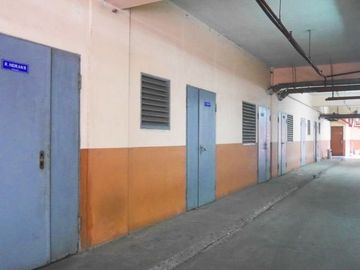 Gedung 5 lantai siap pakai di kemang jakarta selatan