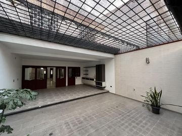 casa en venta en castellana. Cod V2757