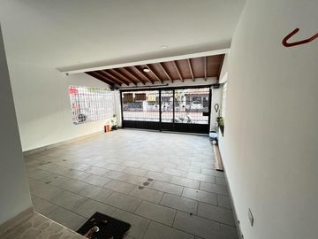 casa en venta en castellana. Cod V2757