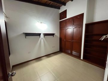 casa en venta en castellana. Cod V2757