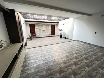 casa en venta en castellana. Cod V2757