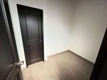 casa en venta en castellana. Cod V2757