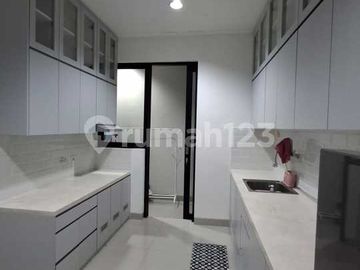 Disewakan/Dijual Cepat Rumah Hoek Full Furnished di Cluster Alabama Pik 2 Rumah Millenial