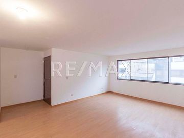 Vendo Departamento En La Molina Estreno Tercer Piso Más Aires ? Urb Las Praderas