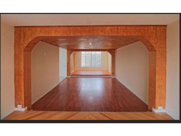Casa En Venta, Sobre Boulevard Atlixco, Ideal Para Oficinas