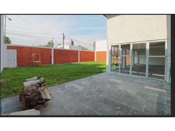 Casa En Venta, Sobre Boulevard Atlixco, Ideal Para Oficinas