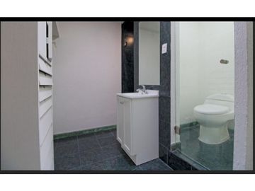 Casa En Venta, Sobre Boulevard Atlixco, Ideal Para Oficinas